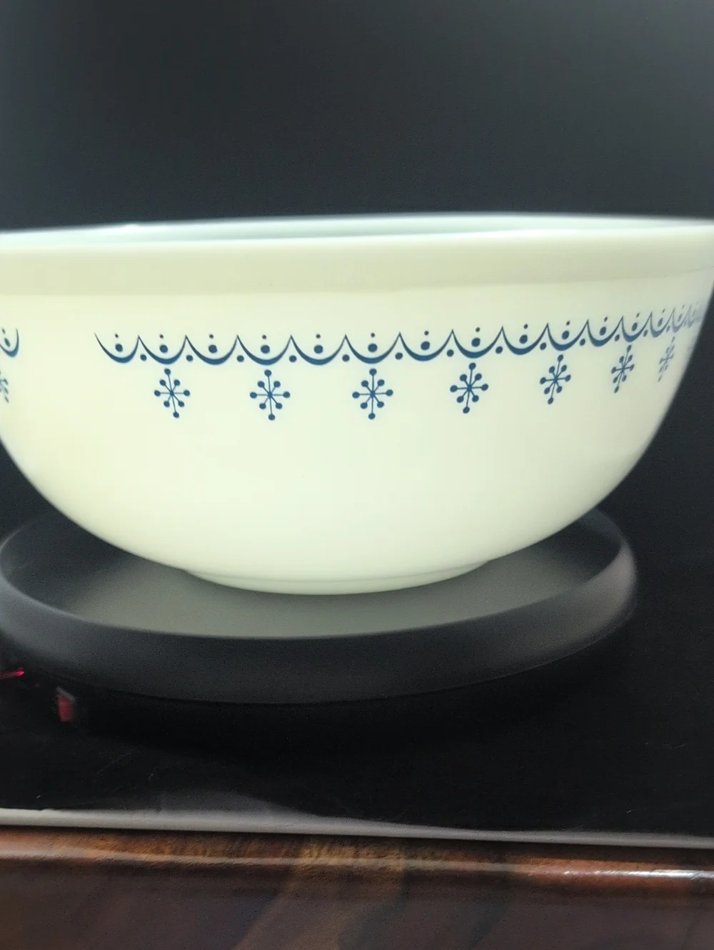 PYREX Vintage White And Blue Snowflake Design